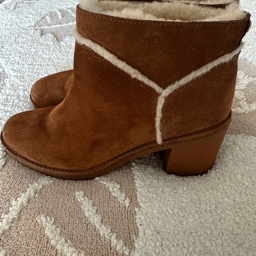 Ugg Kasen Bootie - image 3